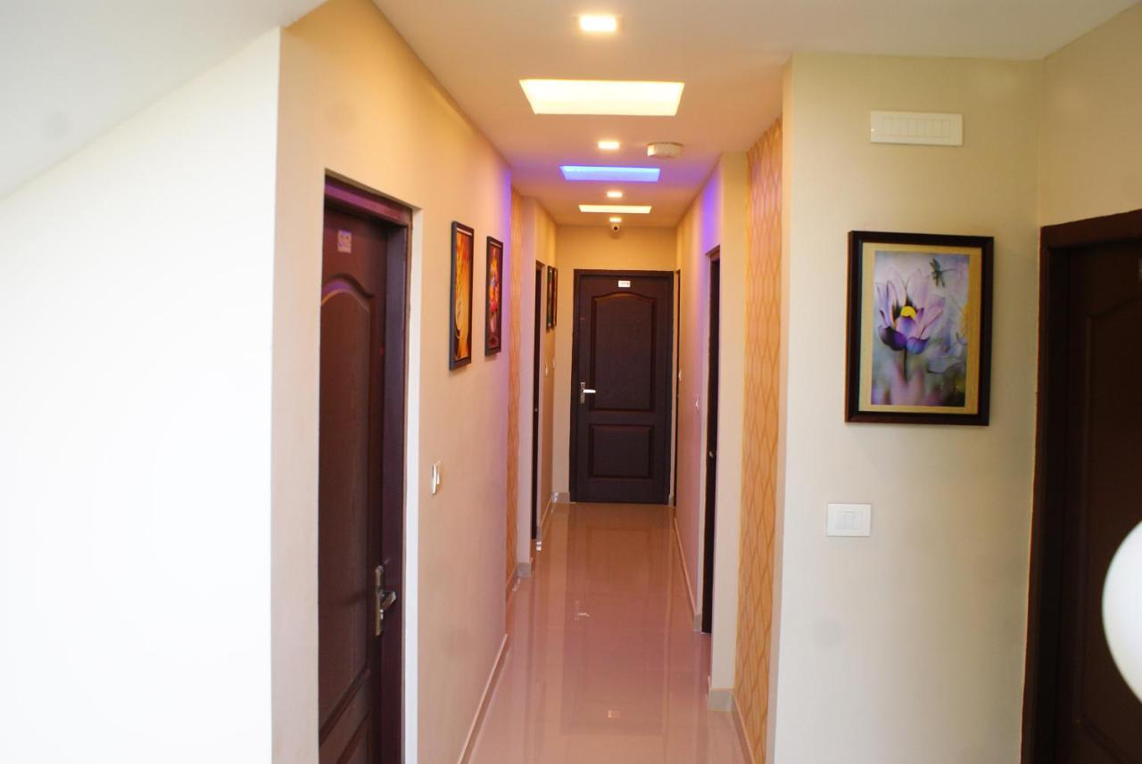Collection O 8267 Galaxy Inn Kochi المظهر الخارجي الصورة