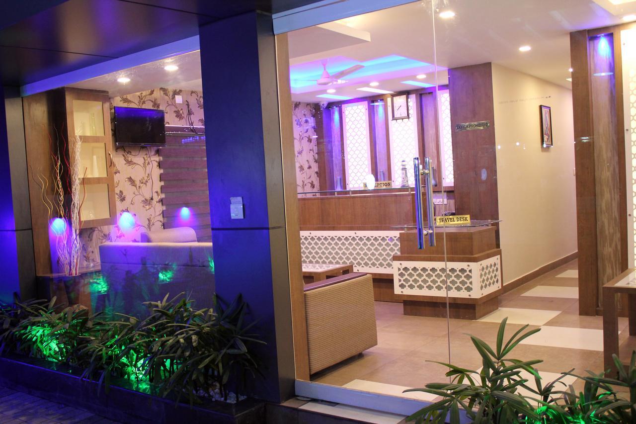 Collection O 8267 Galaxy Inn Kochi المظهر الخارجي الصورة