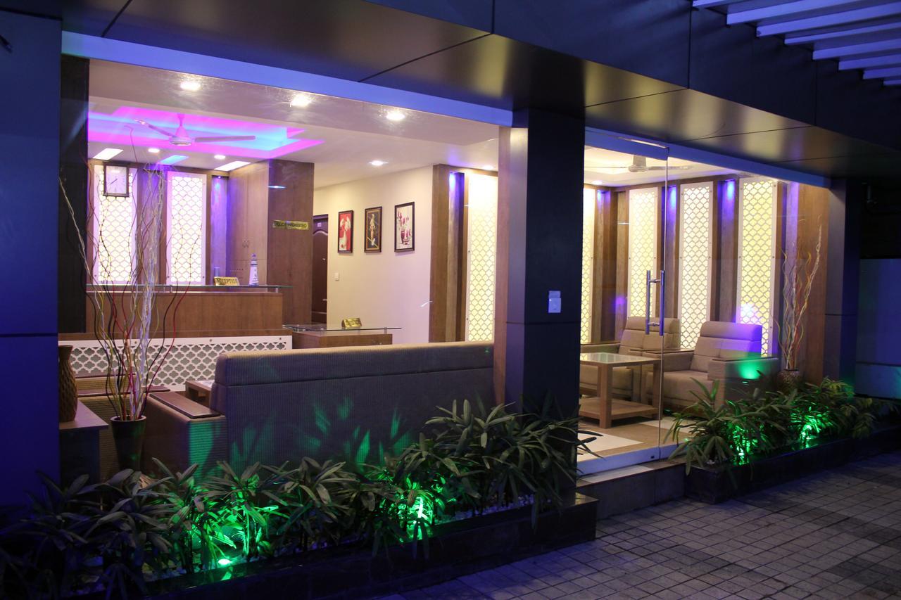 Collection O 8267 Galaxy Inn Kochi المظهر الخارجي الصورة