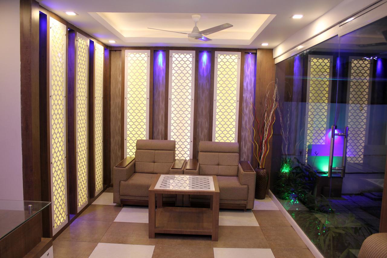Collection O 8267 Galaxy Inn Kochi المظهر الخارجي الصورة